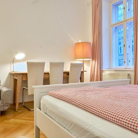 Chic Apartment - Near U3 Metro 비엔나 외부 사진